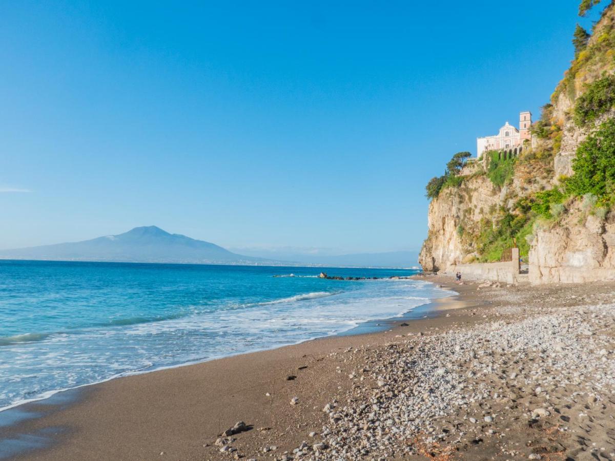 Quintessenza - Sorrento Coast Rentroom Vico Equense Exterior photo