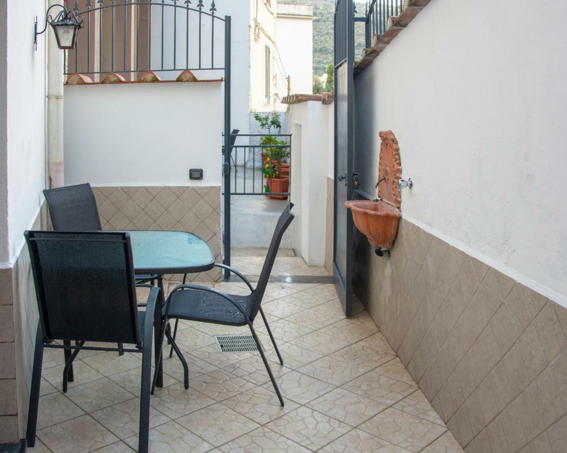 Quintessenza - Sorrento Coast Rentroom Vico Equense Exterior photo